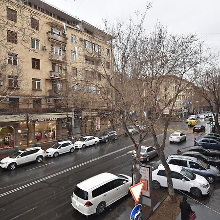 19Tumanyan Excellent Apartment In The Centre Of Capital エレバン エクステリア 写真