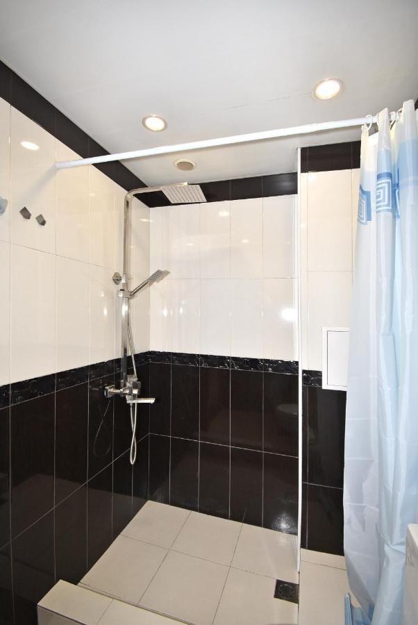 19Tumanyan Excellent Apartment In The Centre Of Capital エレバン エクステリア 写真